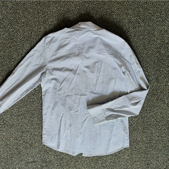 TRINA TURK Blue & White Striped Seersucker Button Down Top Shirt Ruffle Detail S - Picture 6 of 16